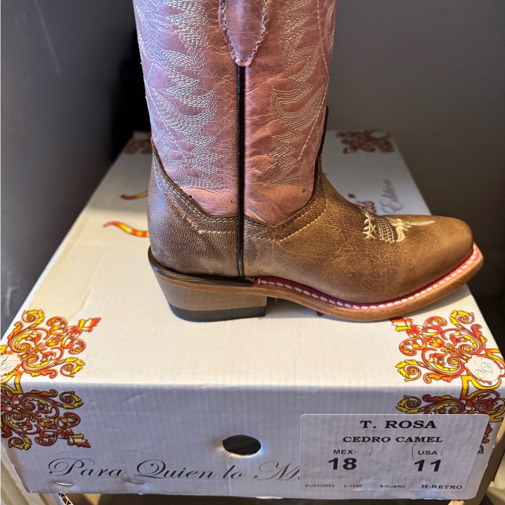 Little girl bots new